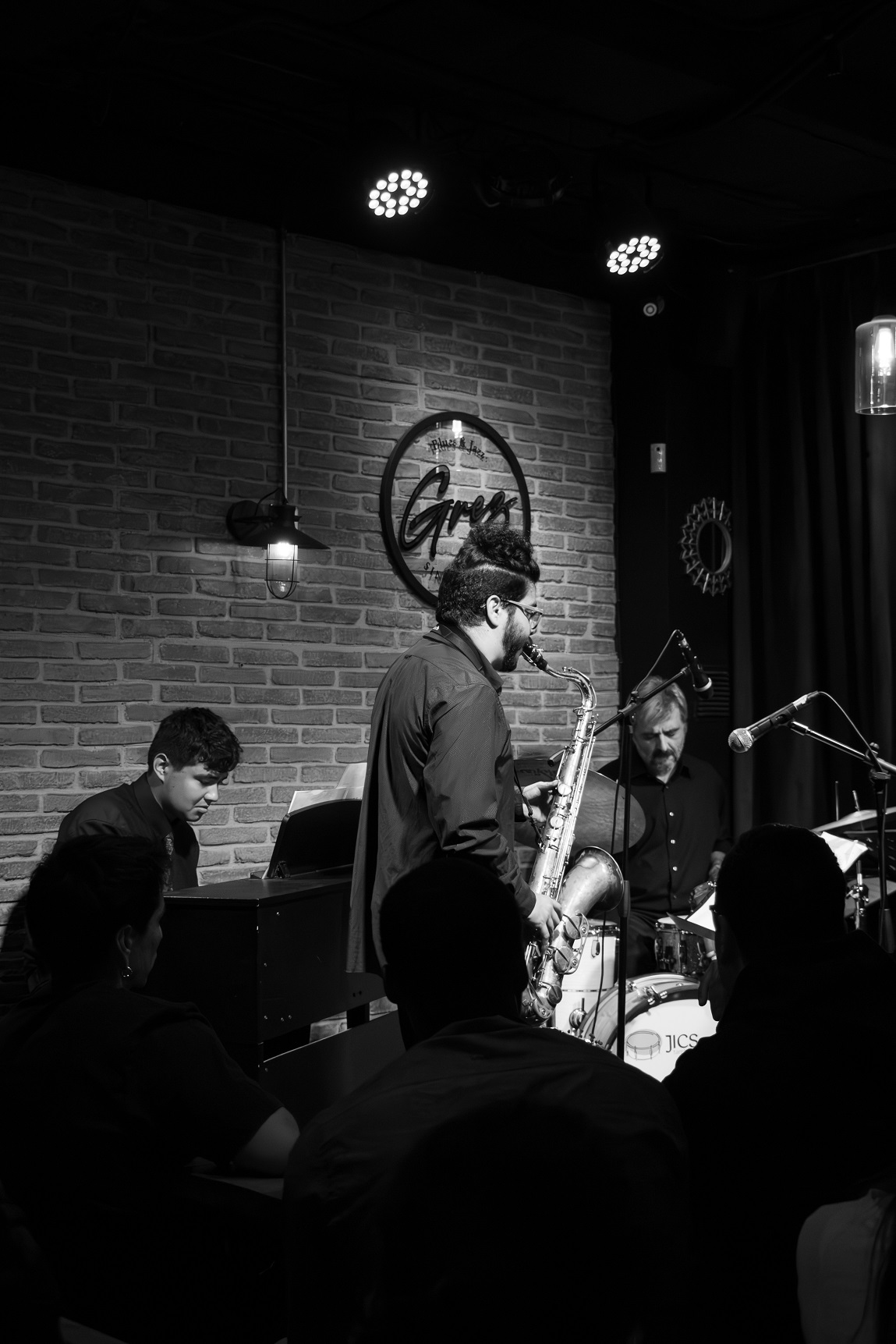 Ernesto Holman - Abstracciones sonoras y pictóricas