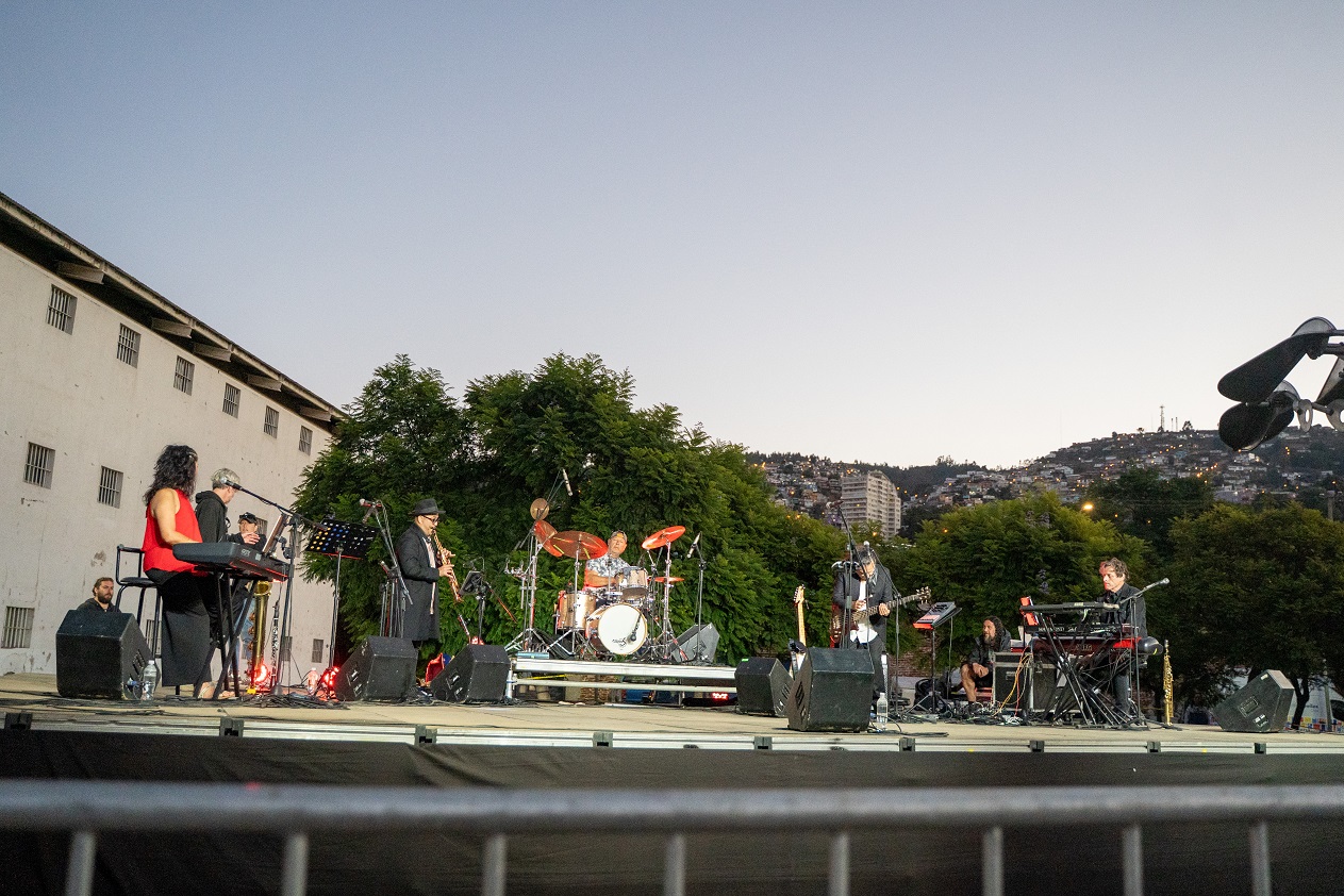 fULL - La música de Fulano