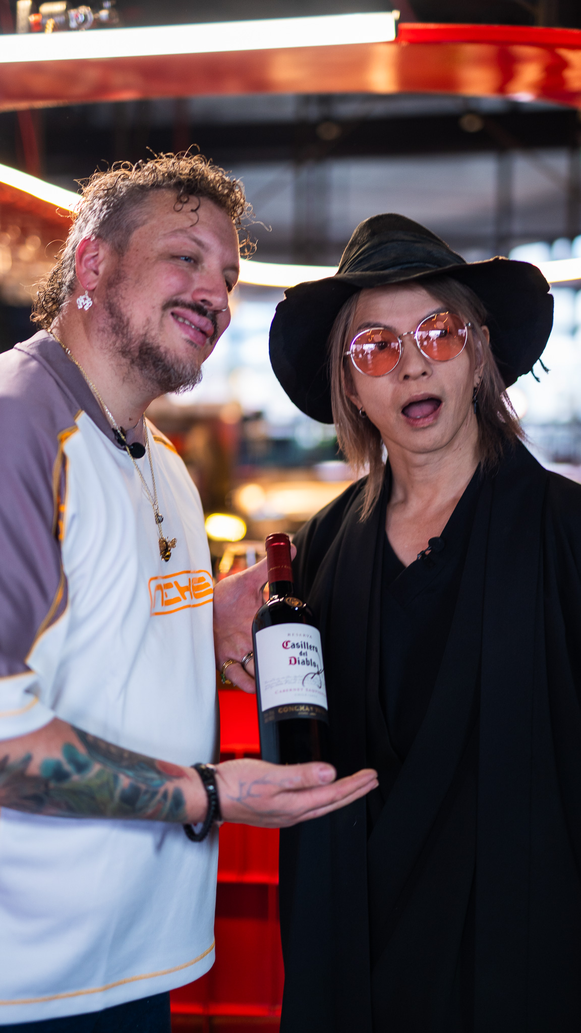 HYDE junto a Casillero del Diablo