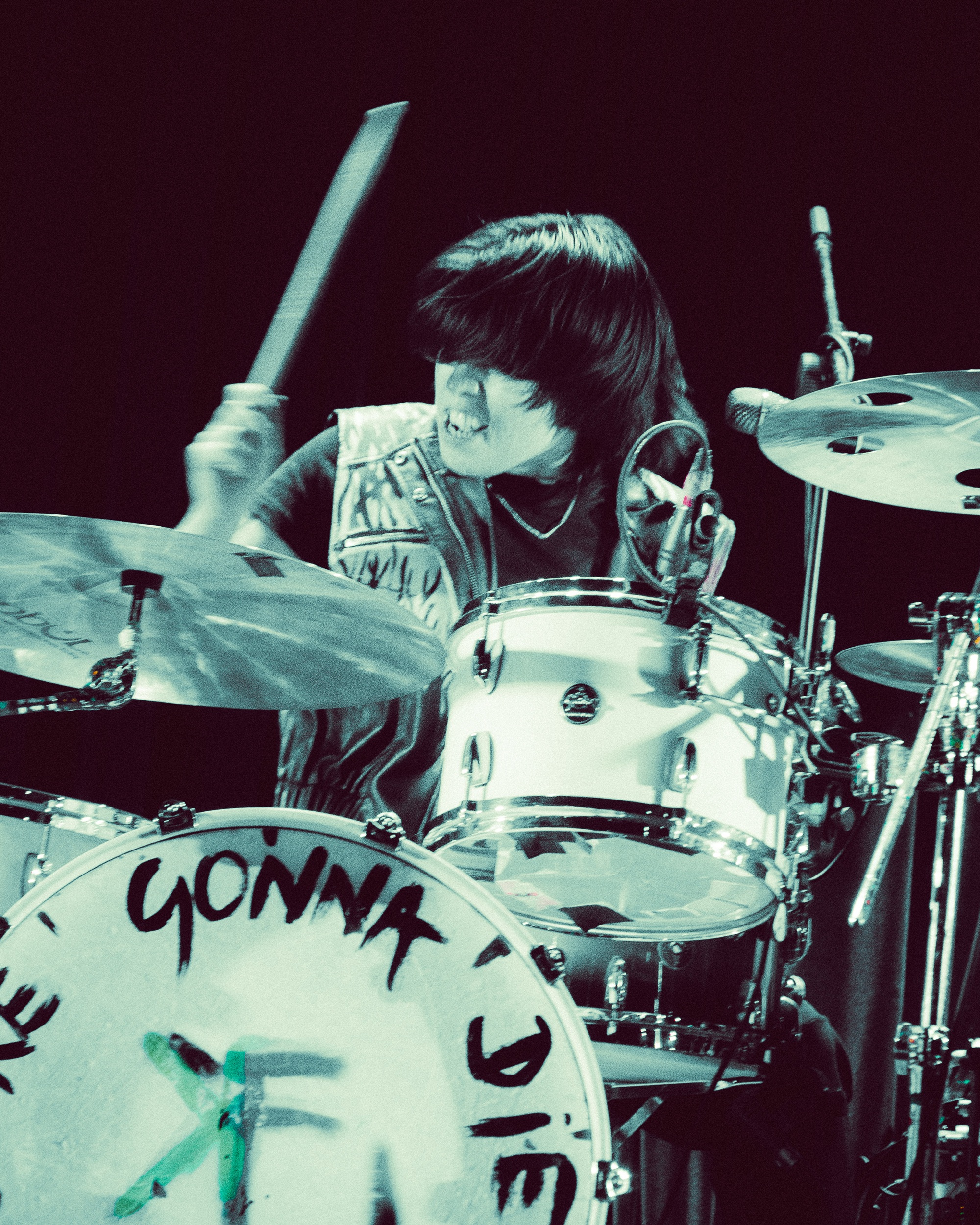 Frank's White Canvas - Lanzamiento "This Will Hurt, This Will Heal"