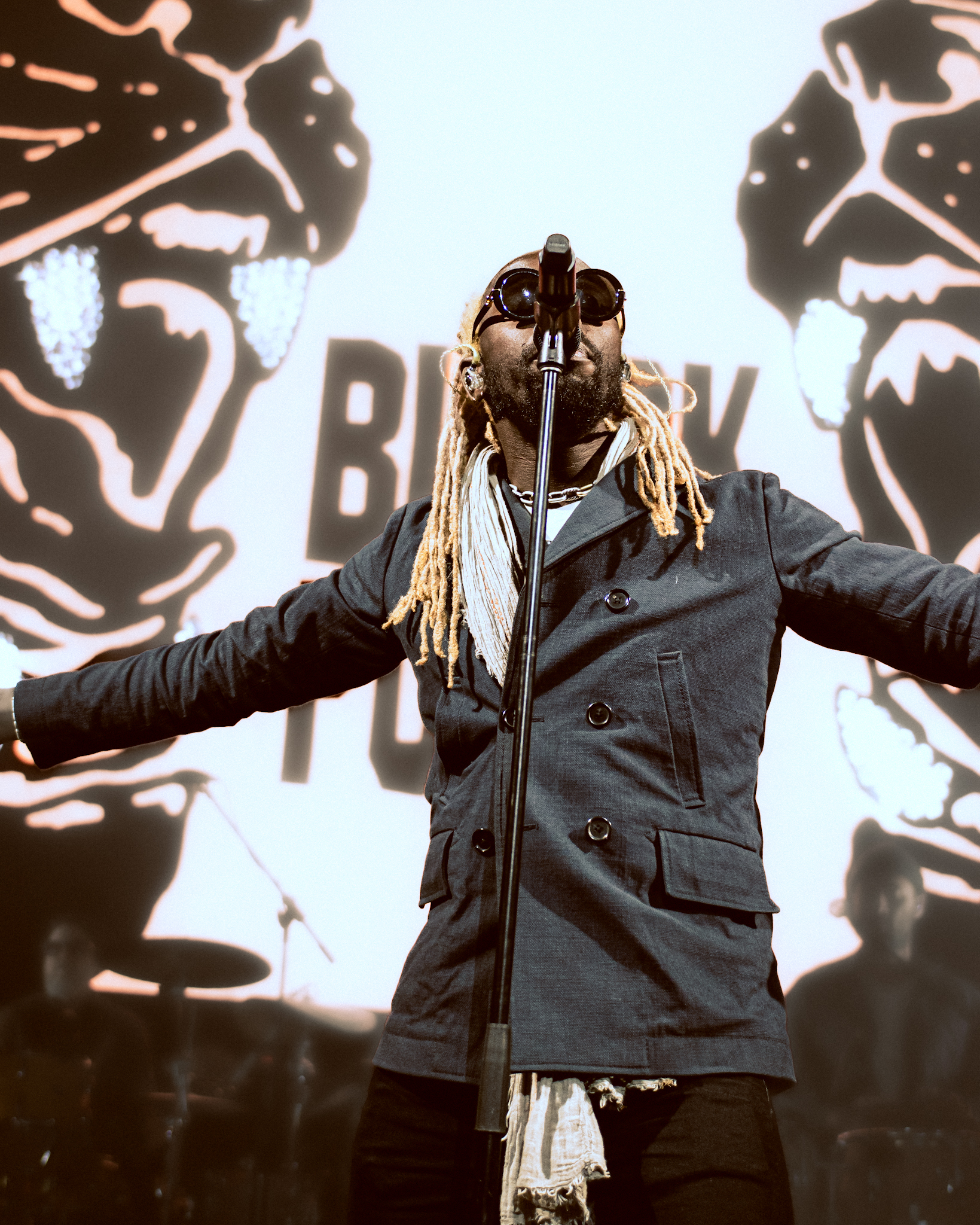 Black Pumas - Chronicles of a Diamond Tour