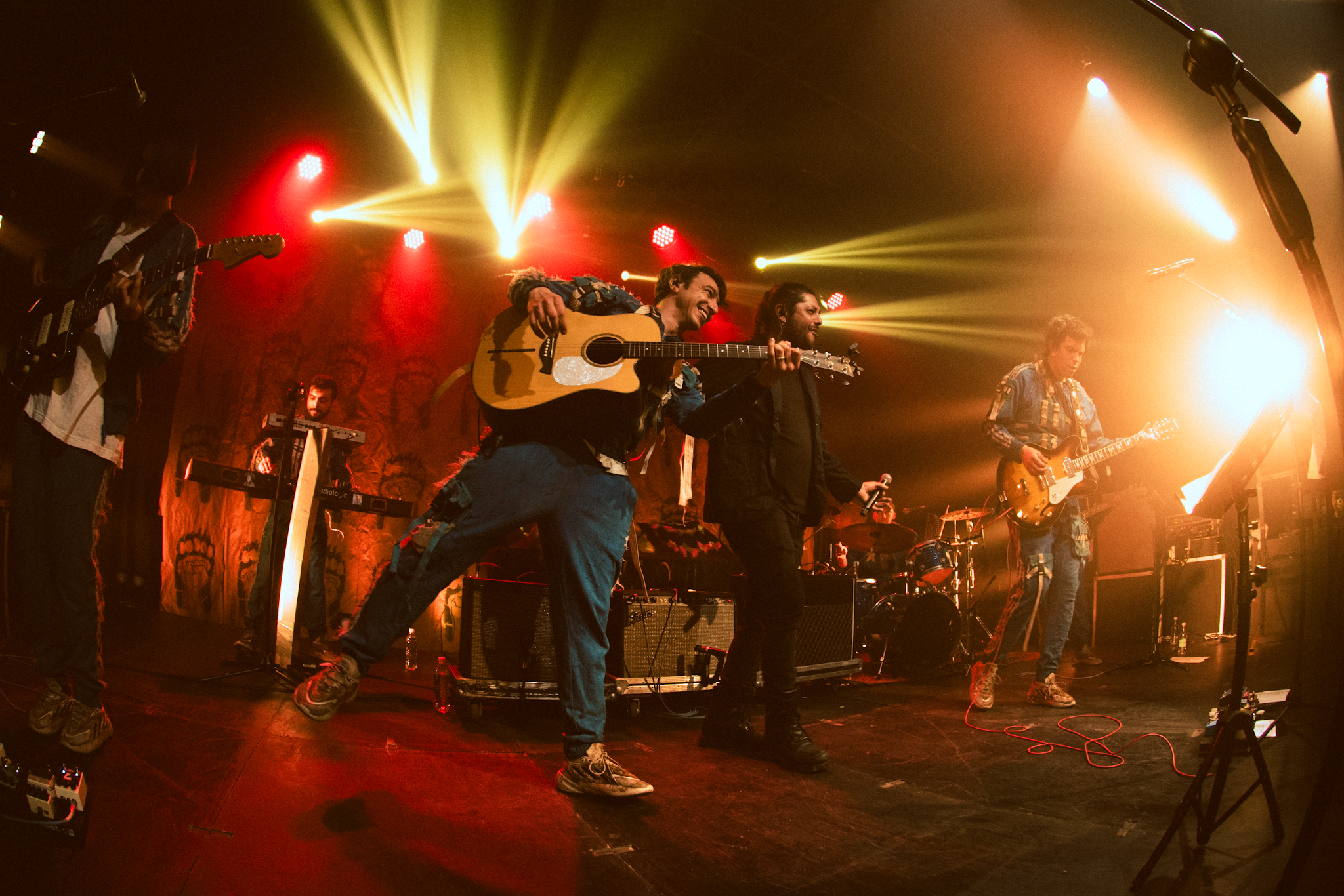 Plumas - Lanzamiento "La Weá"