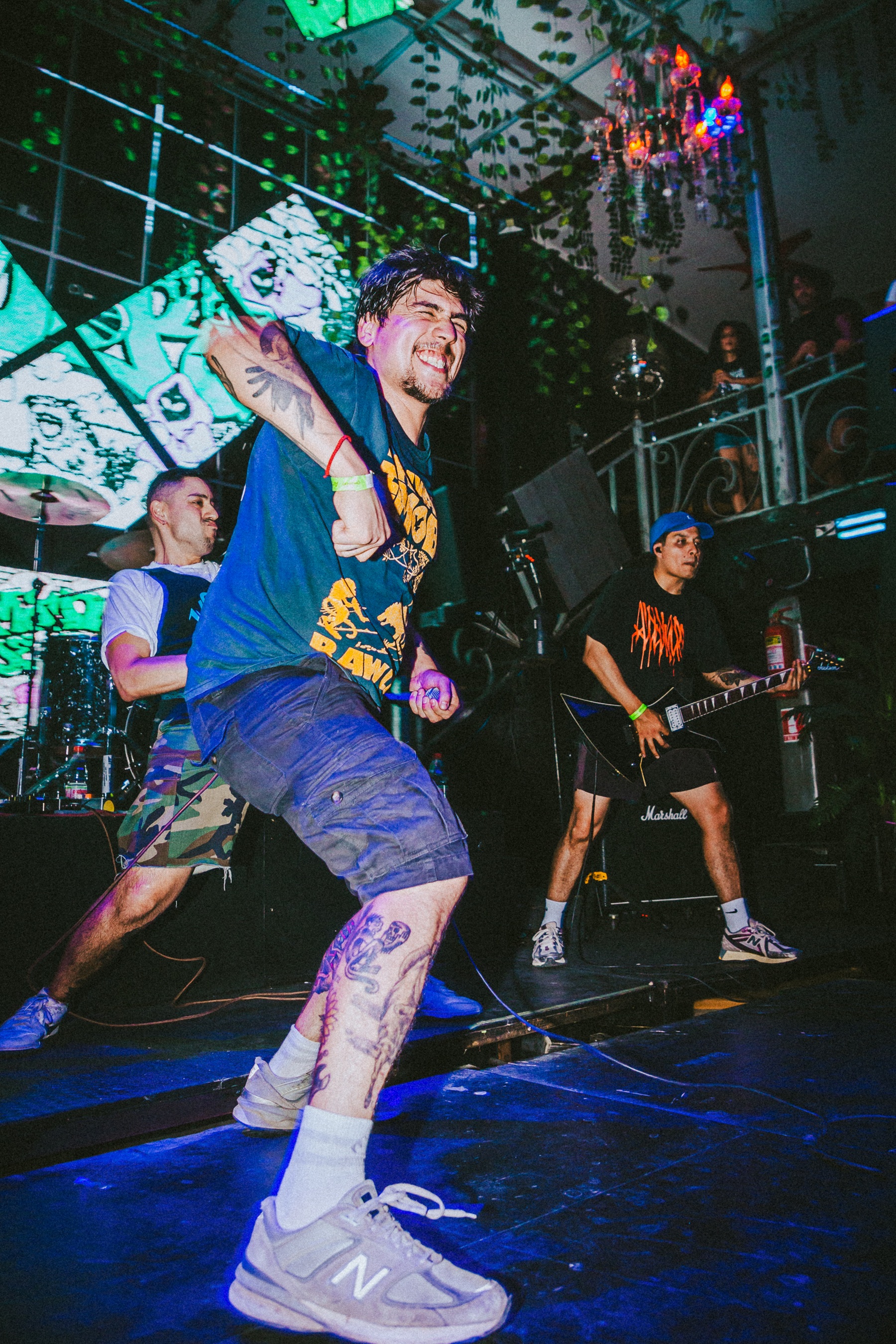 Glitterer - Febrary Tour