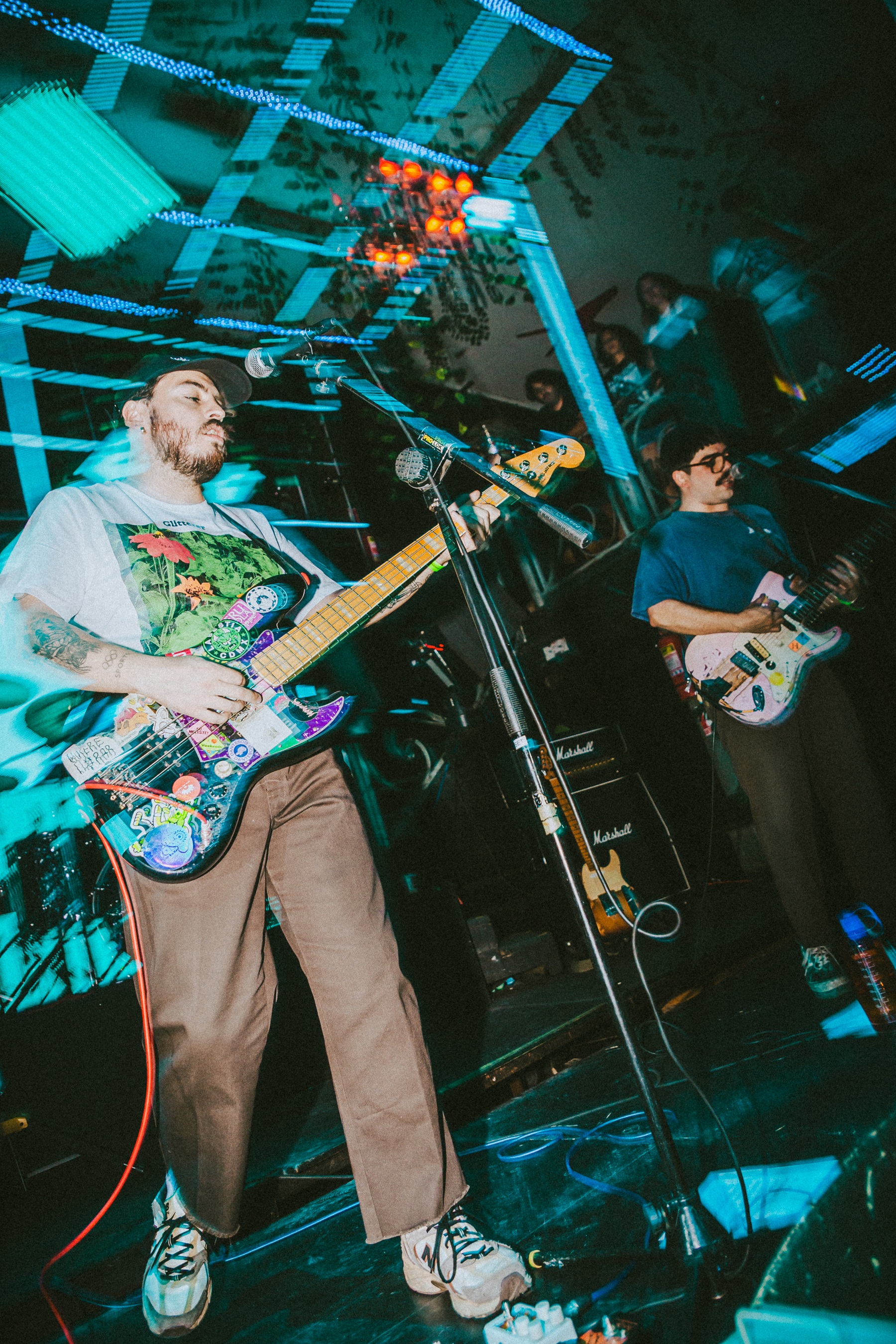 Glitterer - Febrary Tour