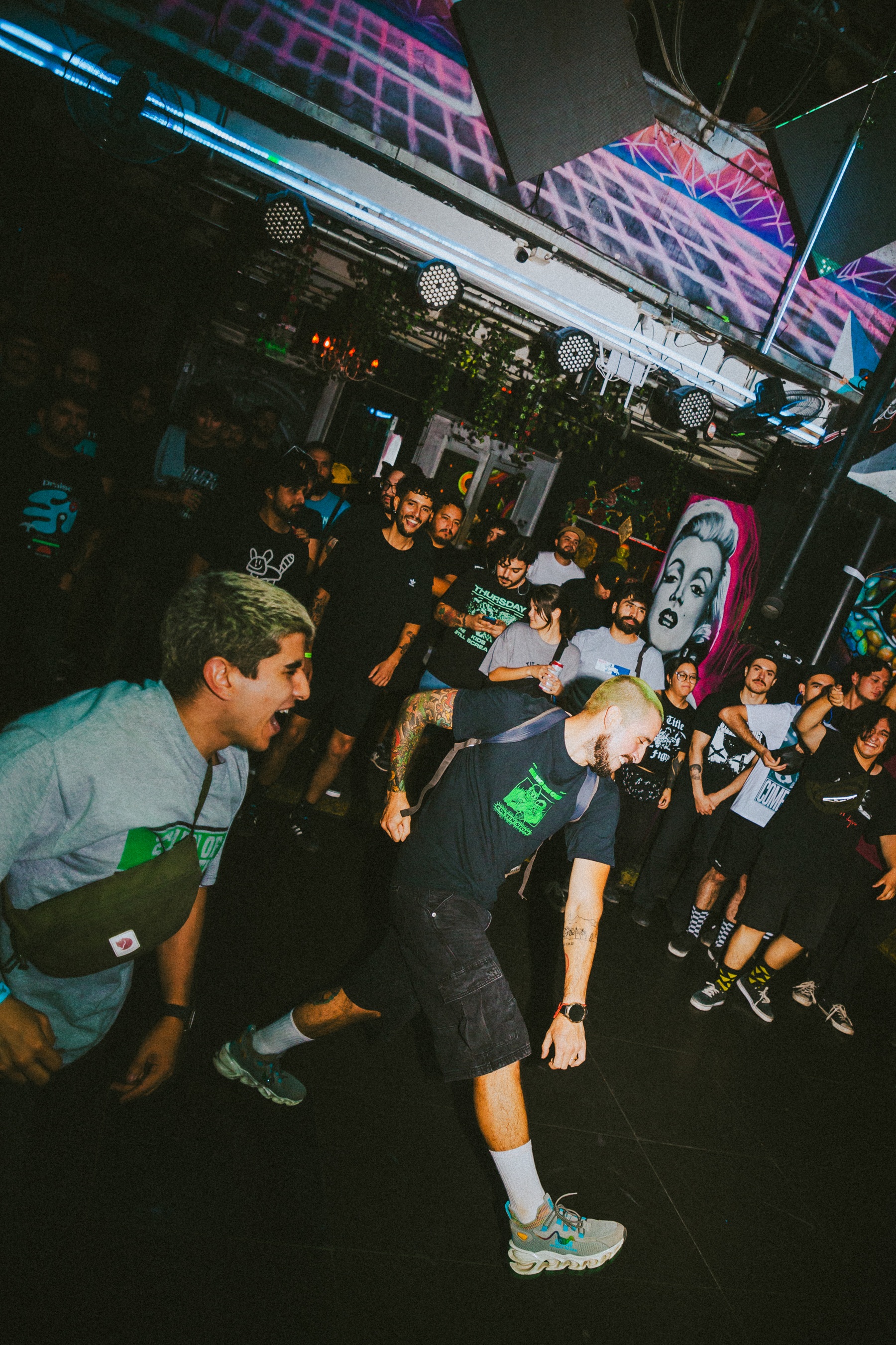 Glitterer - Febrary Tour