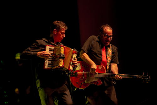 Los Tres (Chile) y La Bersuit (Argentina)