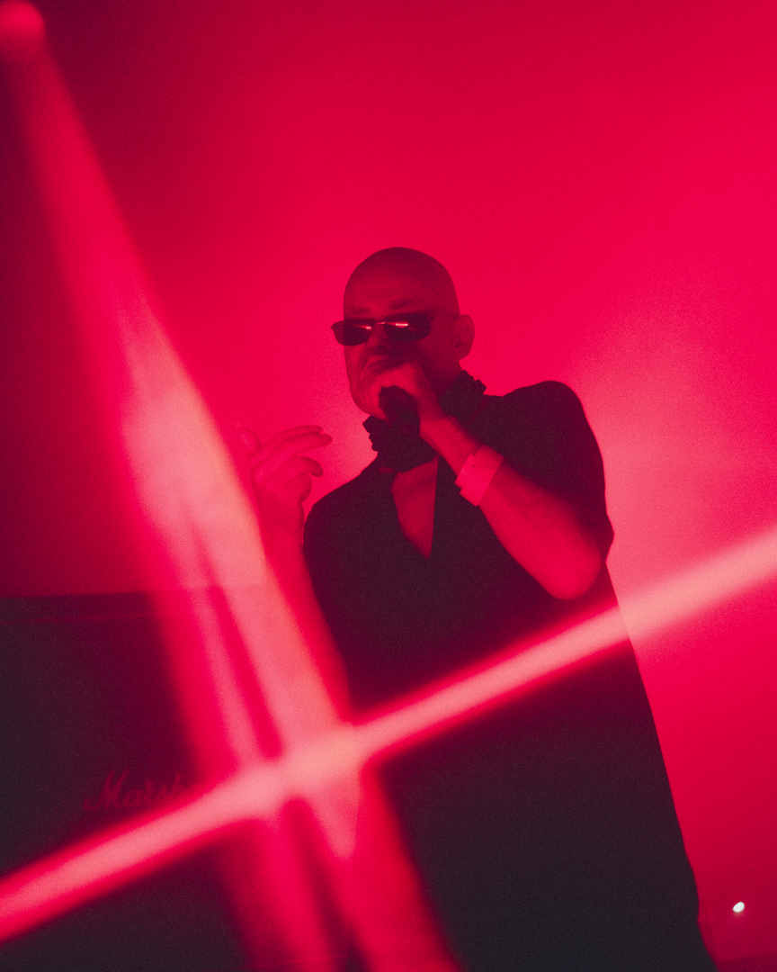 The Sisters of Mercy - All Wires Red