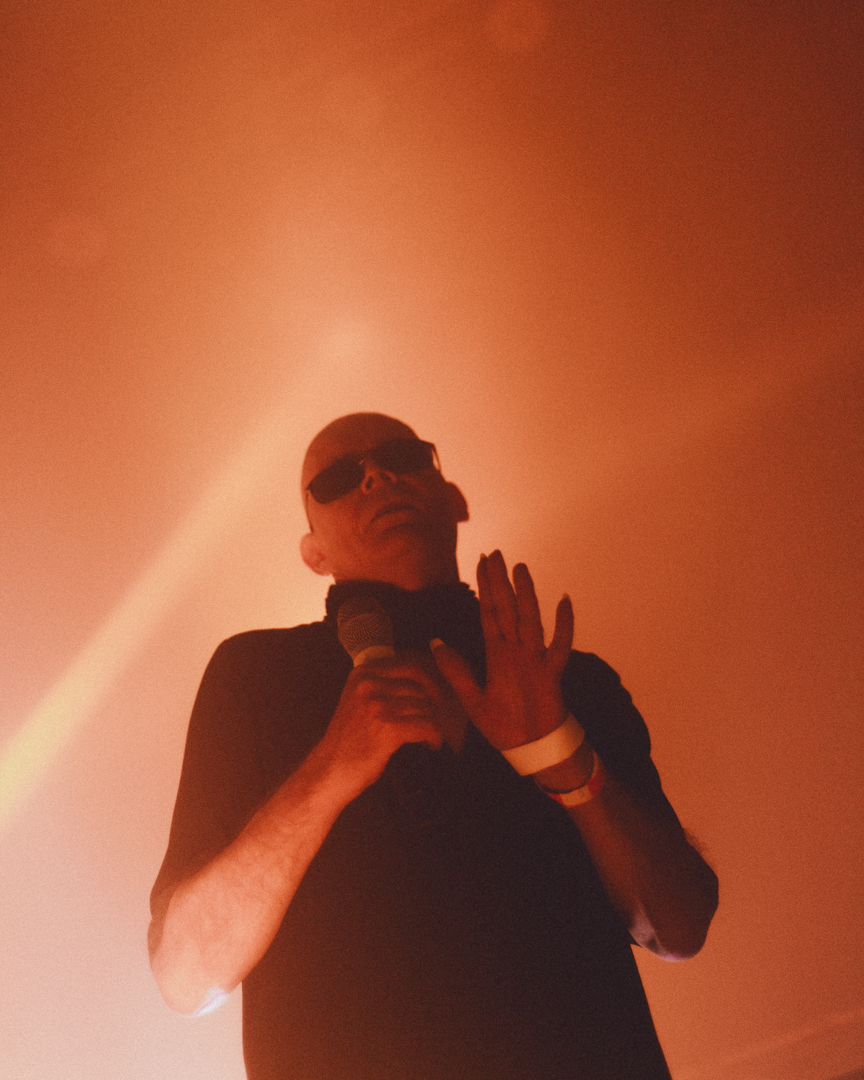 The Sisters of Mercy - All Wires Red