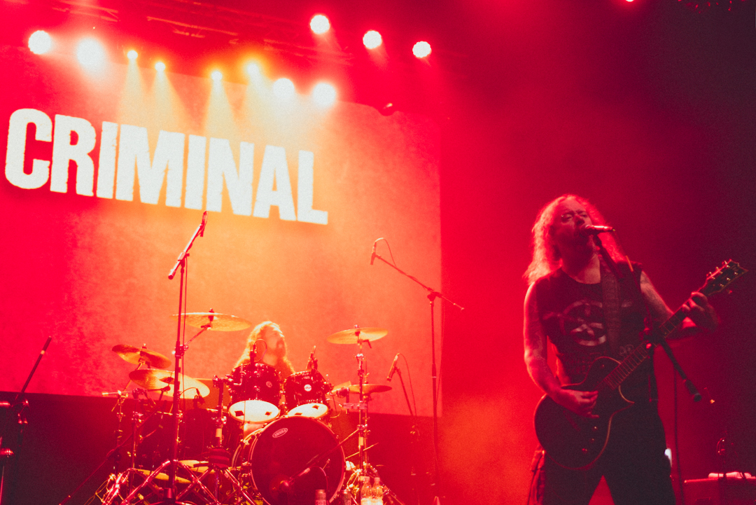 Criminal - 30 años de "Victimized"