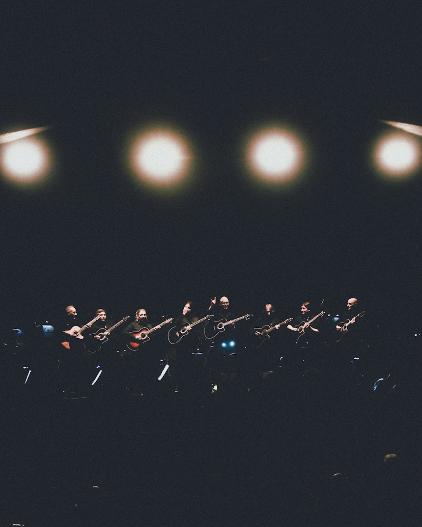 The League of Crafty Guitarists & Orquesta de Cámara de Santiago