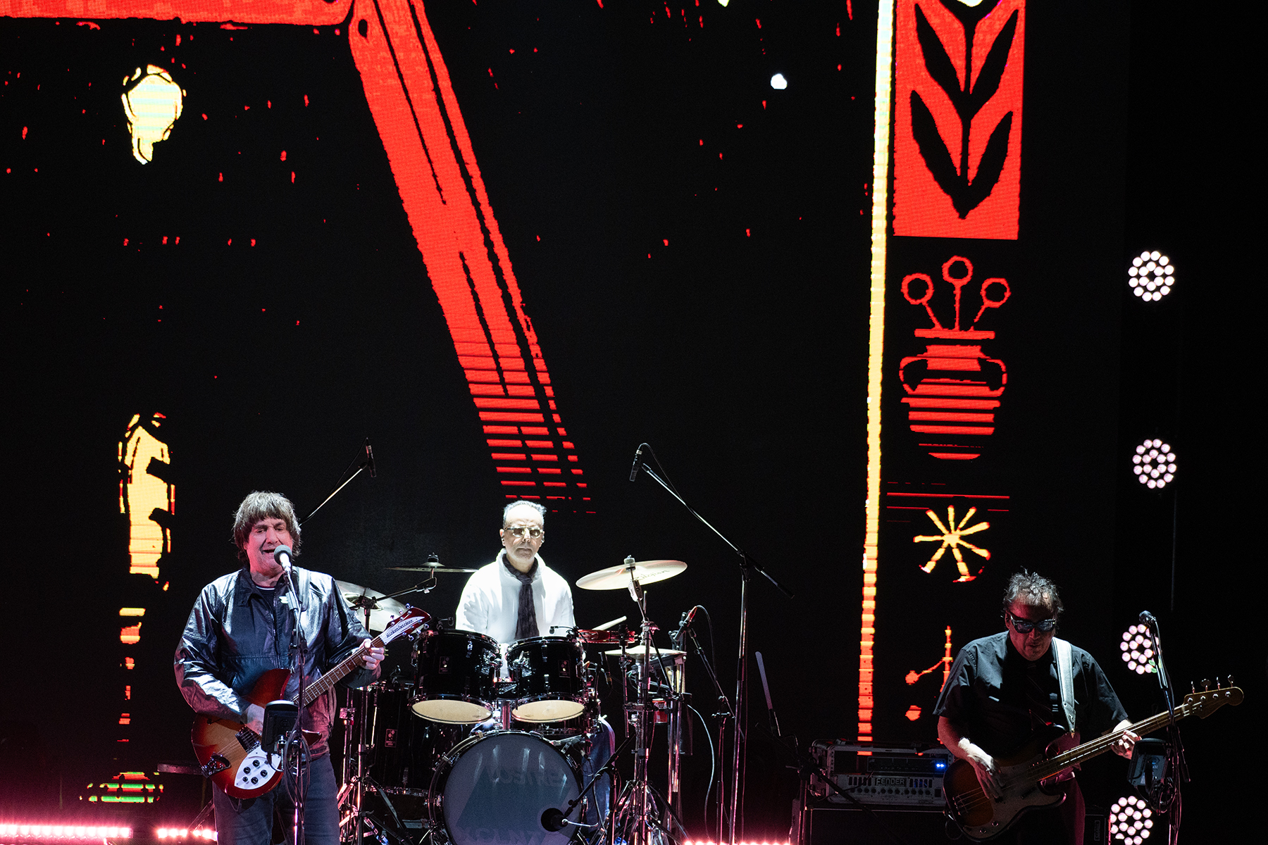 Los Tres - Lanzamiento ''XCLNT''