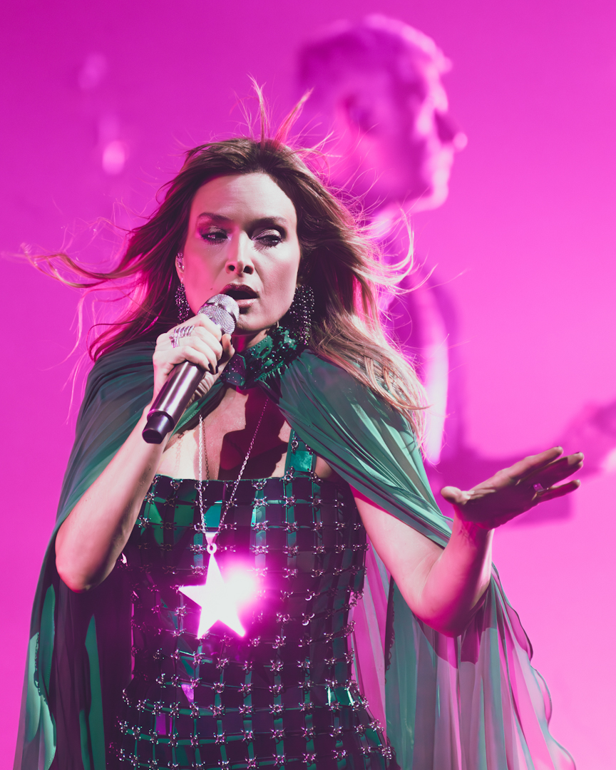 Nicole - Dame Luz Tour