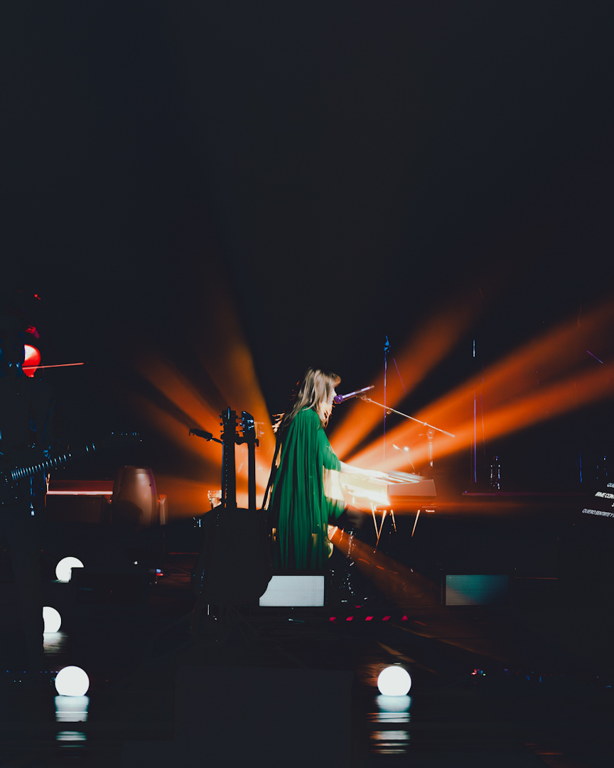 Nicole - Dame Luz Tour