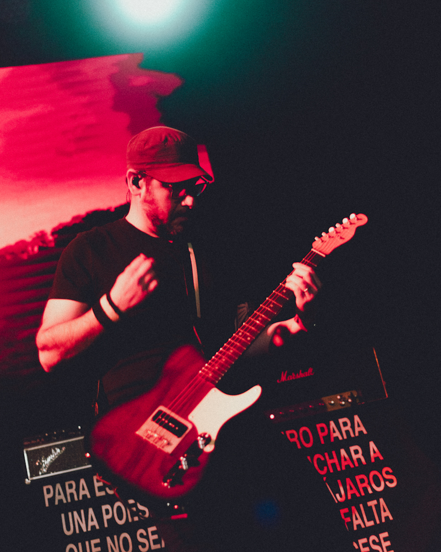 Tenemos Explosivos en Sala Metrónomo