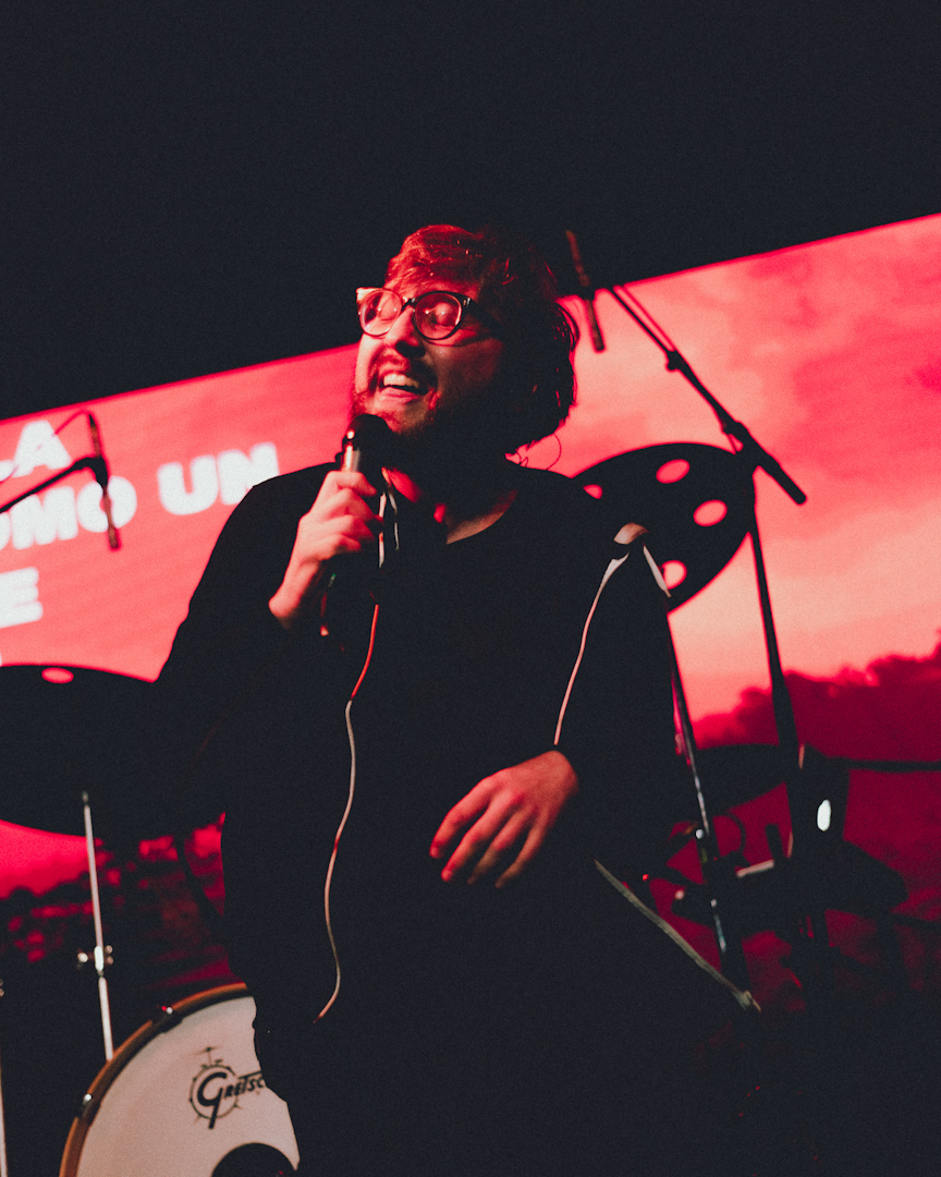 Tenemos Explosivos en Sala Metrónomo