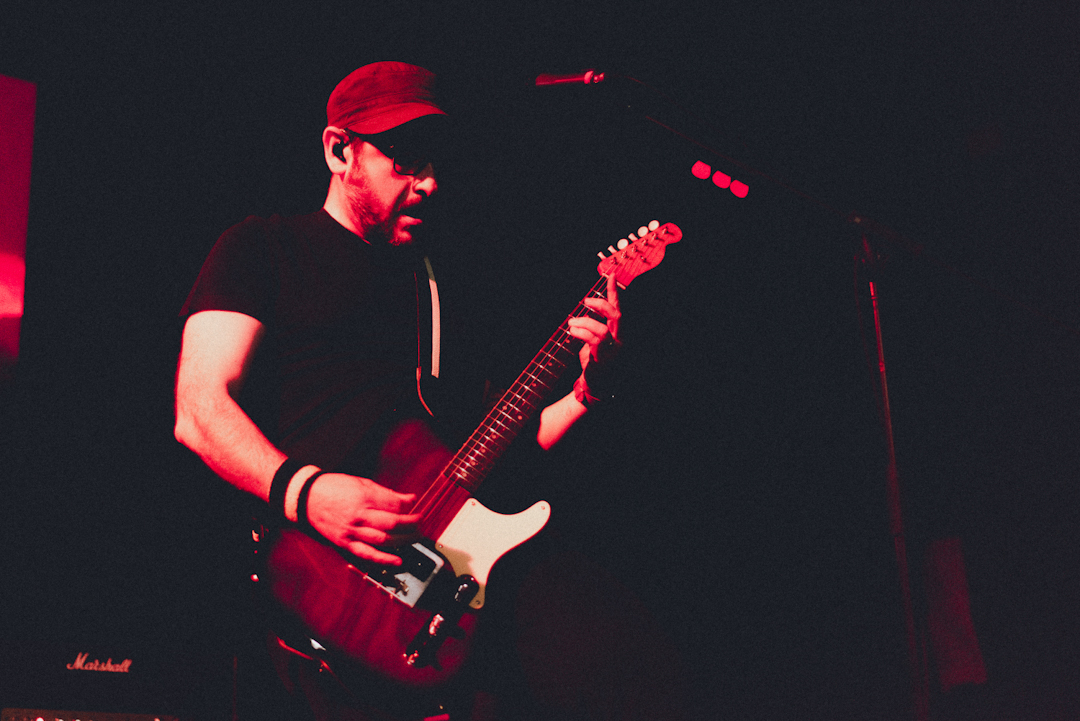 Tenemos Explosivos en Sala Metrónomo