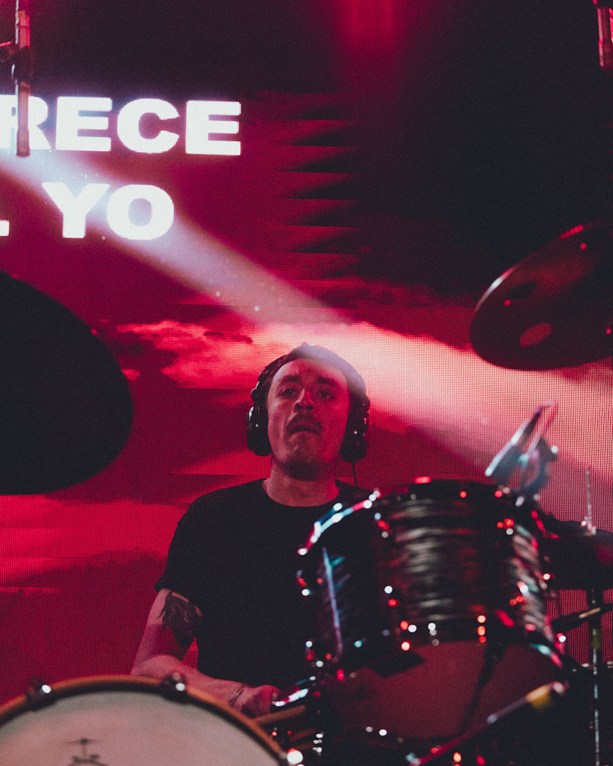 Tenemos Explosivos en Sala Metrónomo