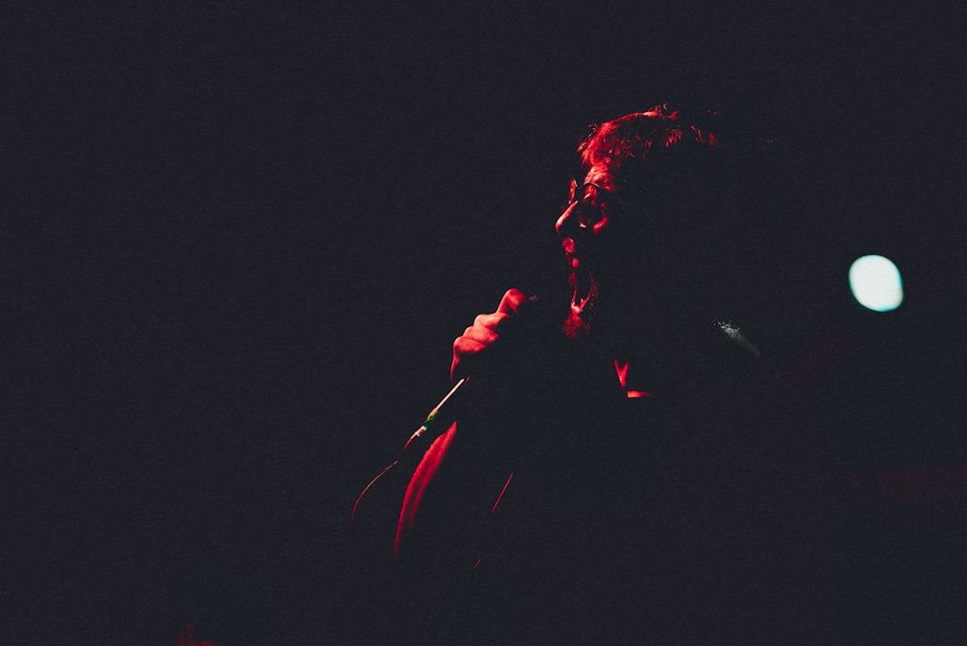 Tenemos Explosivos en Sala Metrónomo