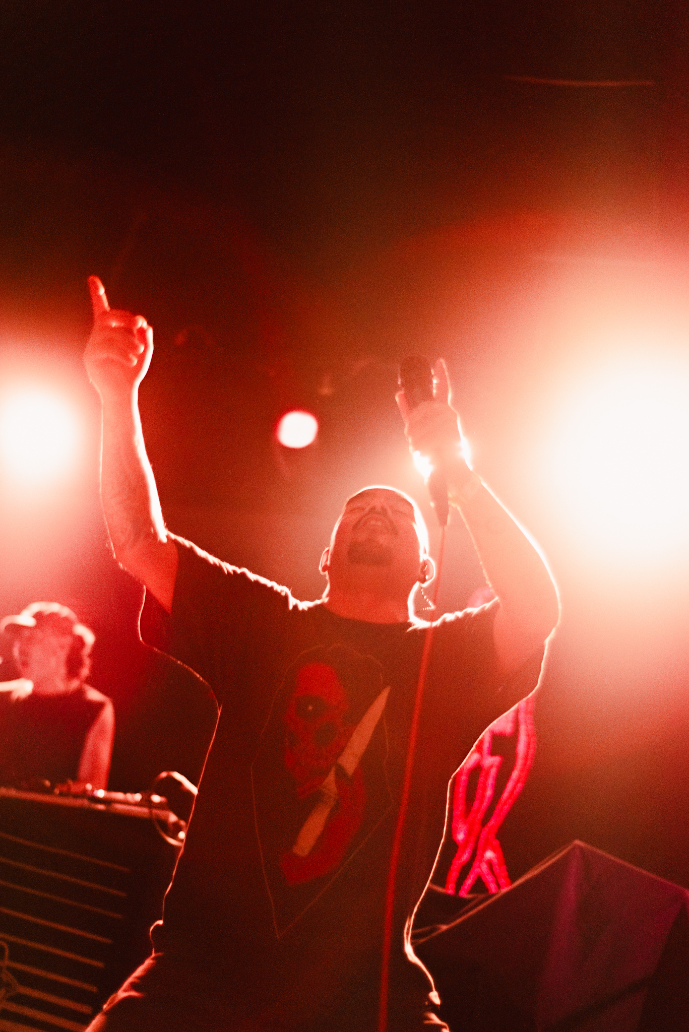 Tenemos Explosivos & Cómo Asesinar a Felipes