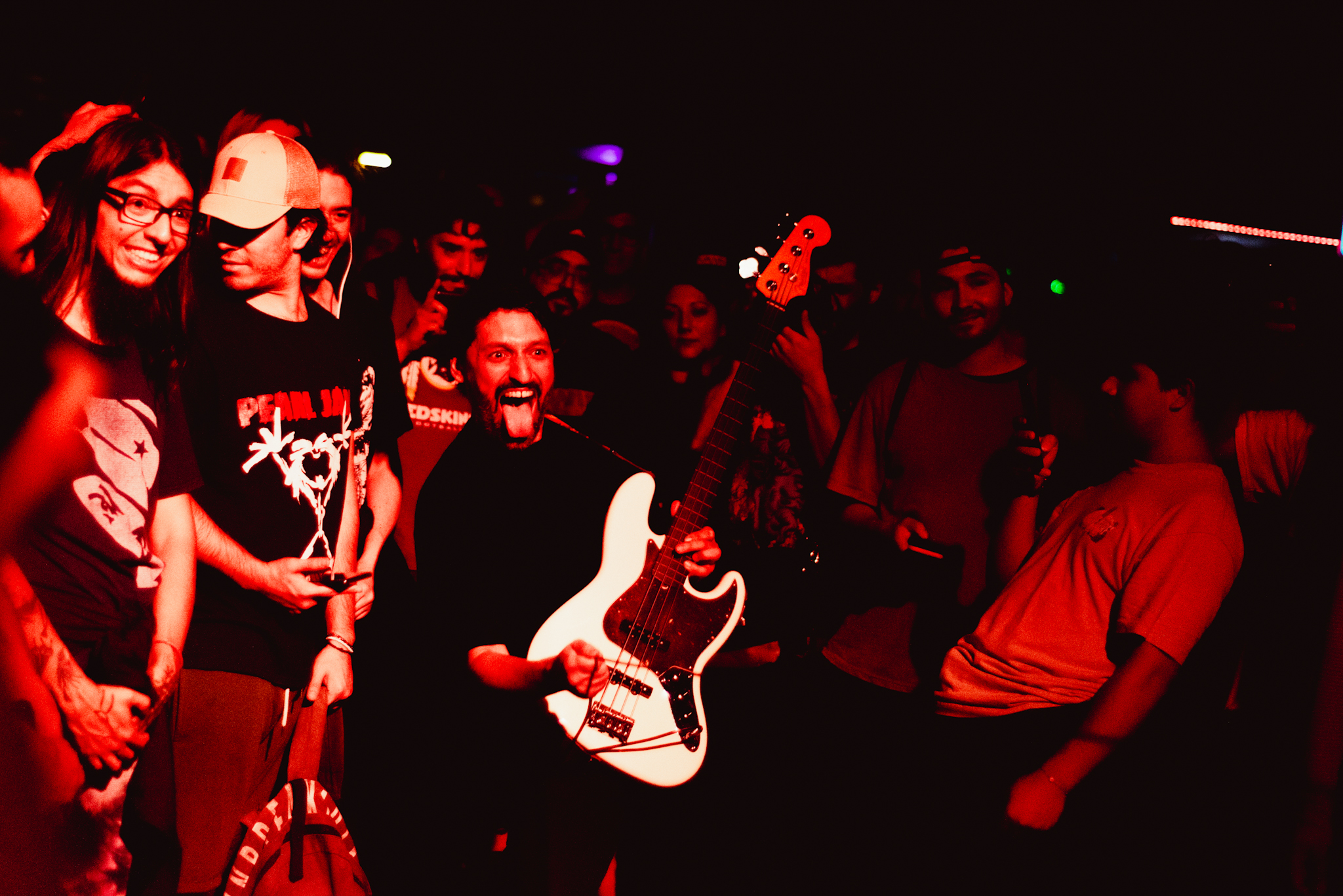 Tenemos Explosivos & Cómo Asesinar a Felipes