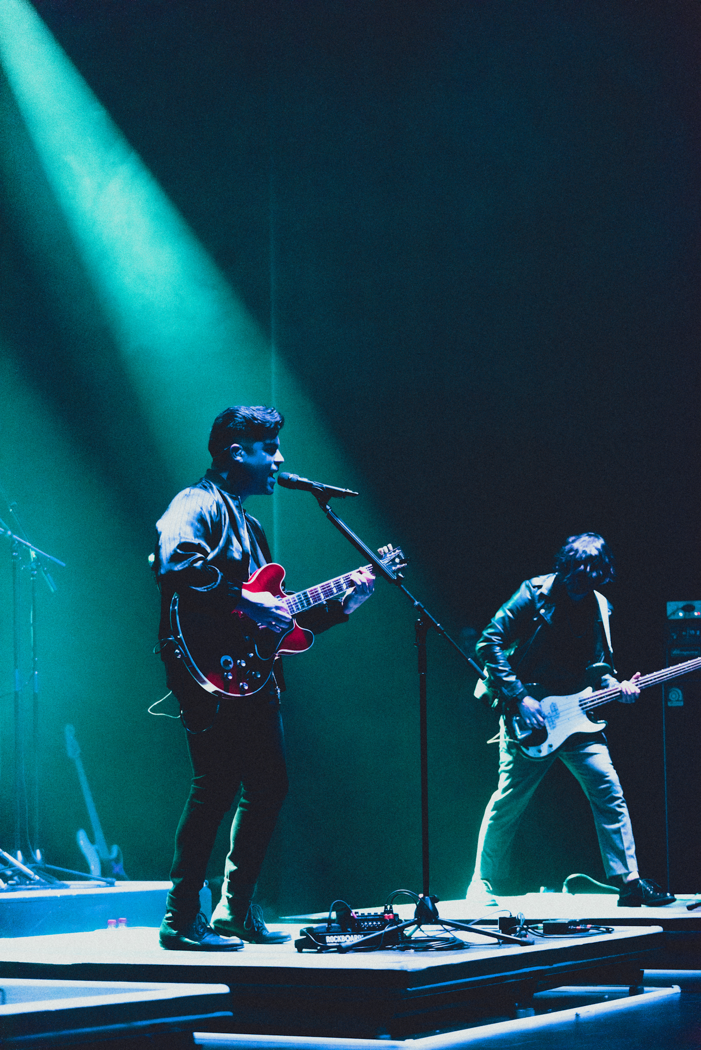 We Are the Grand - Lanzamiento "Corazón Negro"