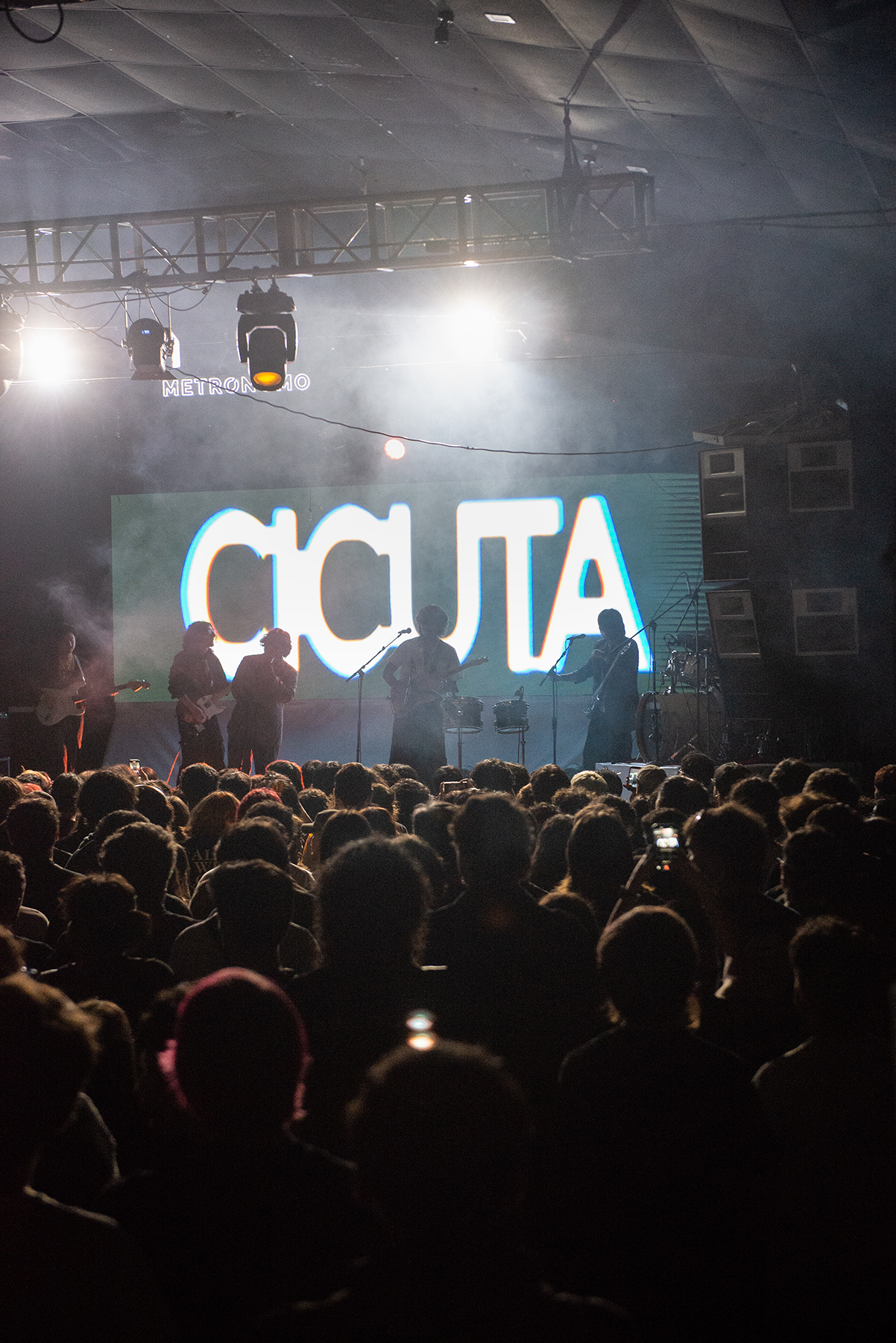 teodioteodio - Lanzamiento ''Echaremos el Cielo Abajo a Patadas''