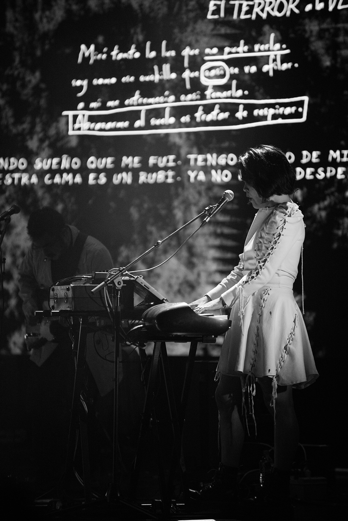 Camila Moreno - Lanzamiento ''La Primera Luz''