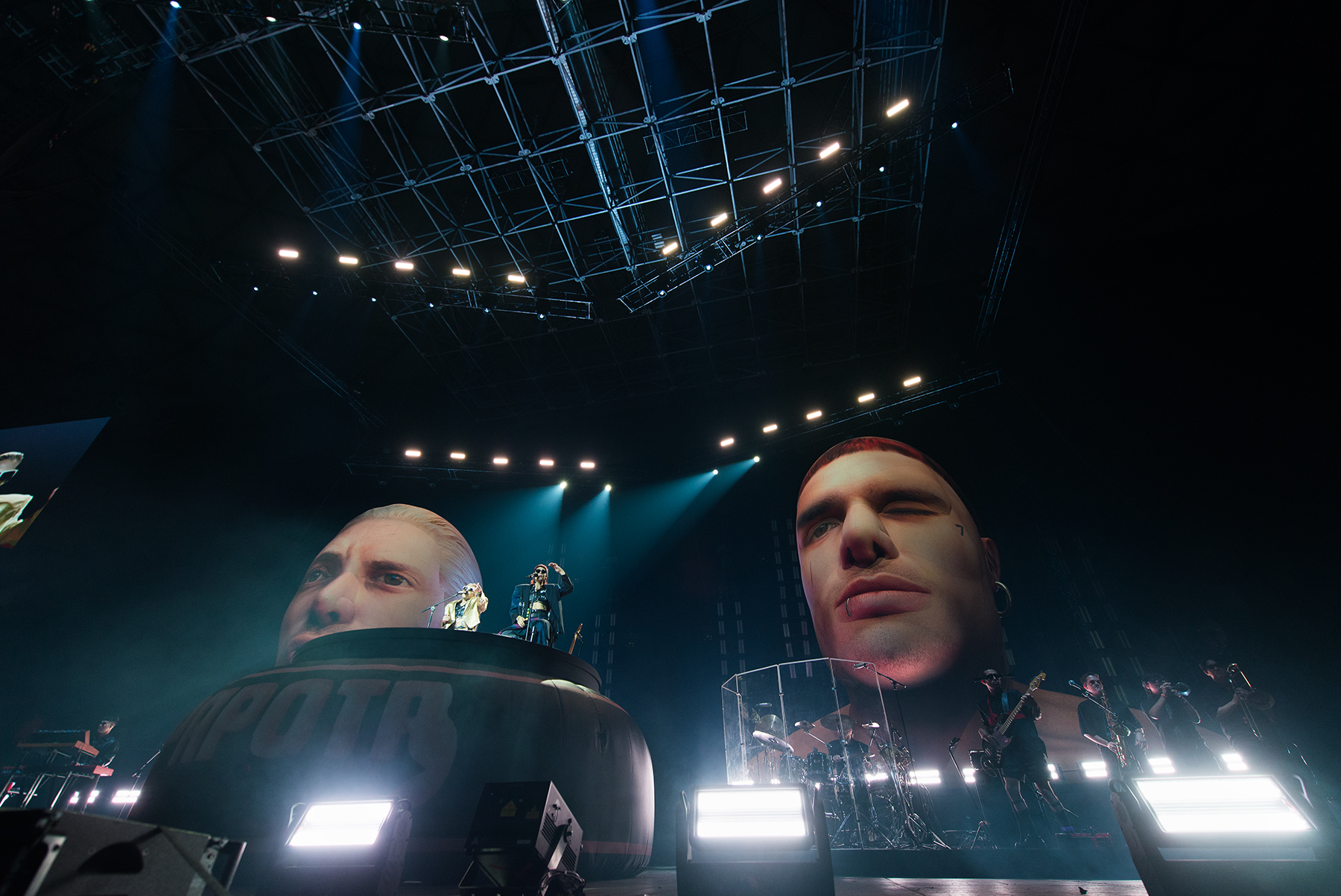 Ca7riel y Paco Amoroso - Papota Tour