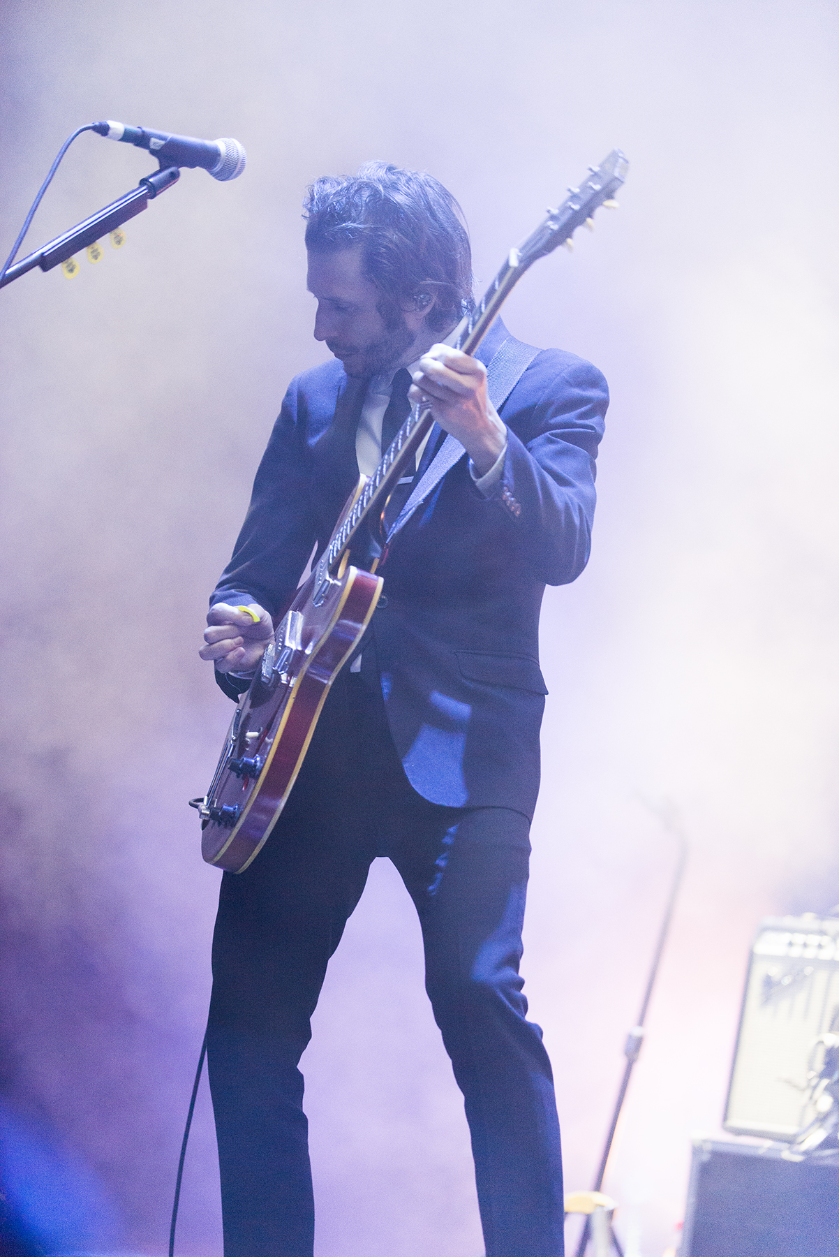 Interpol - "Turn on the Bright Lights" y "Antics"