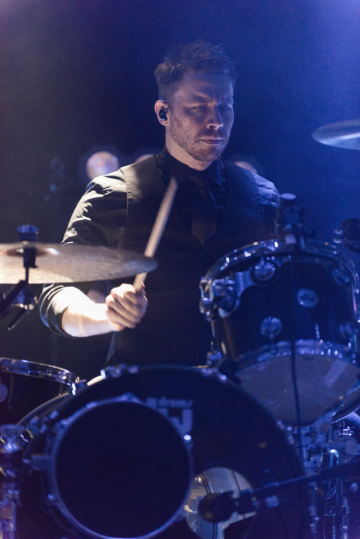 Interpol - "Turn on the Bright Lights" y "Antics"