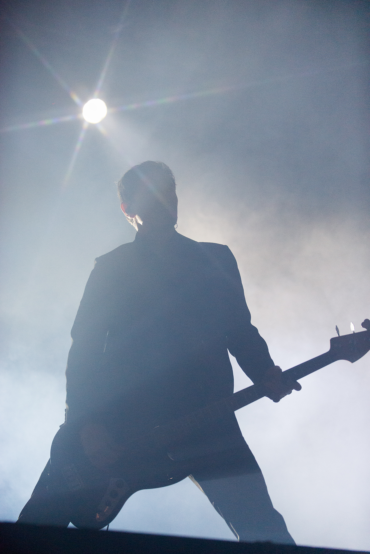 Interpol - "Turn on the Bright Lights" y "Antics"