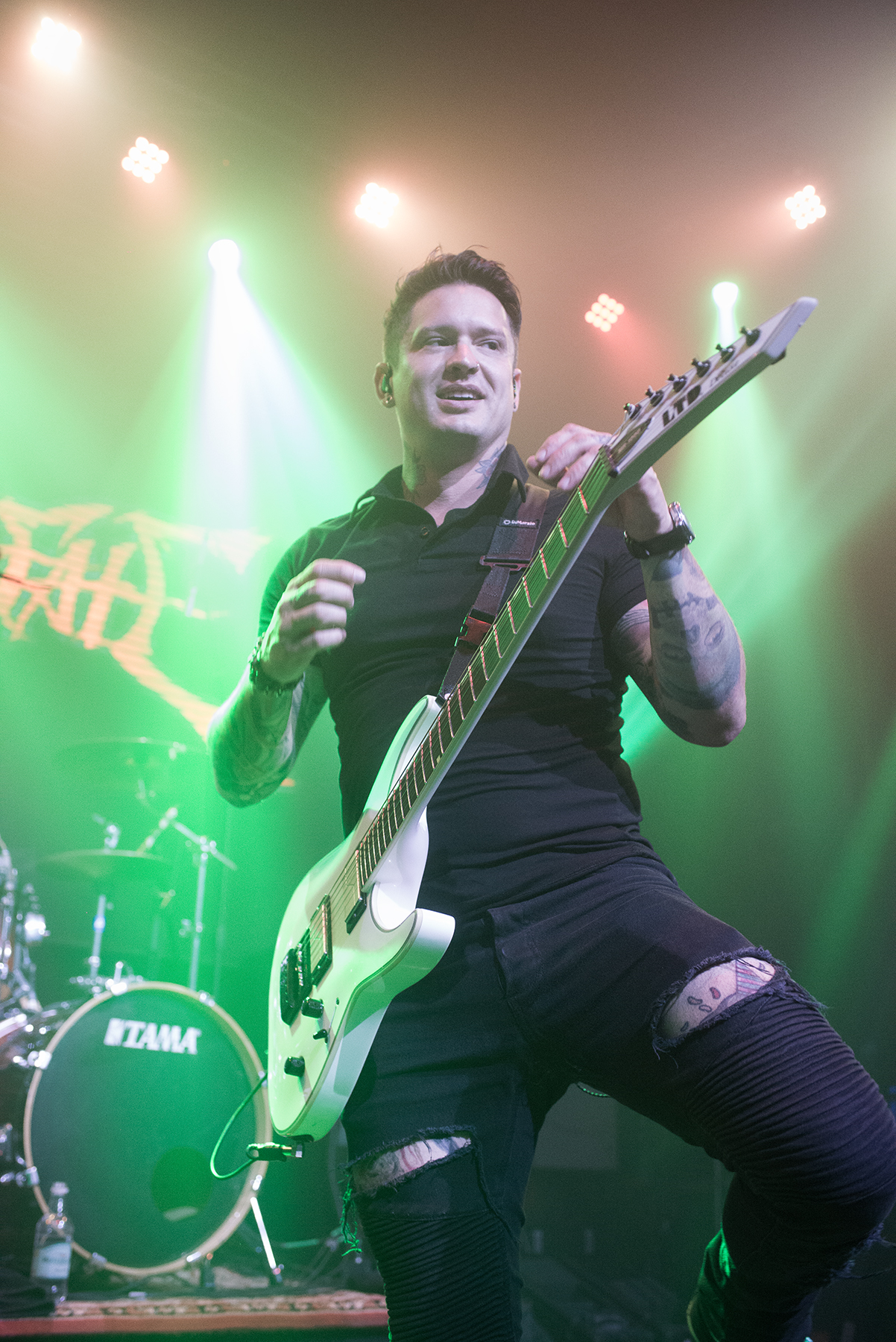 Escape the Fate - This War Is Ours