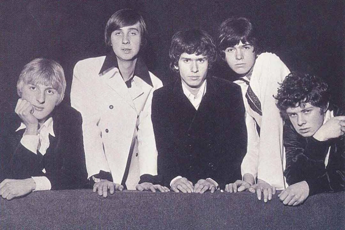 Remasterizado, con material inédito, singles, entrevistas y…