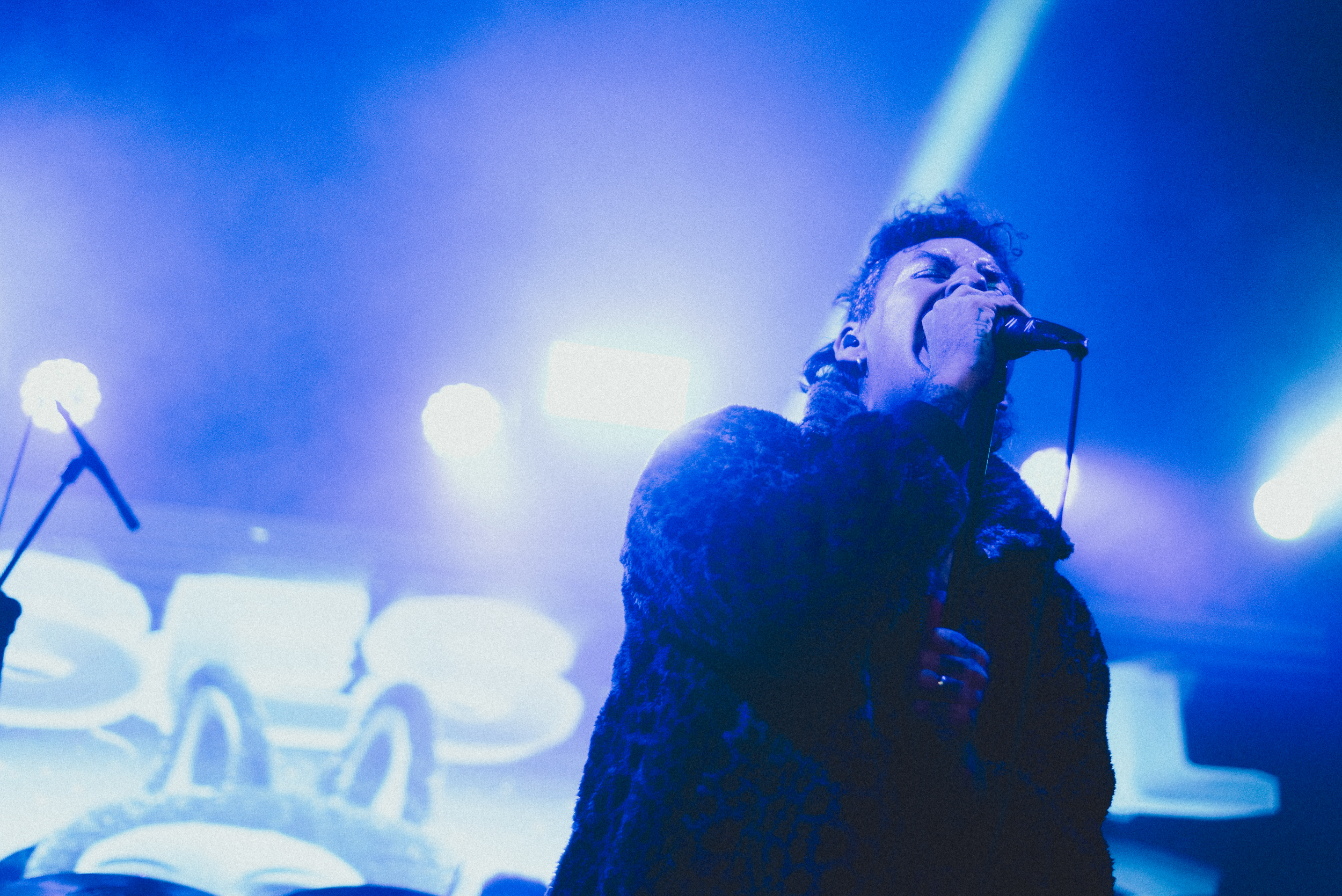 Senses Fail + I Set My Friends On Fire: Halloween entre gritos, humor y desahogo emocional