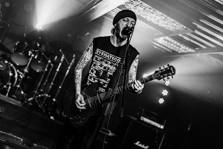 Forgotten Tomb: Sanando depresiones y oscuridades