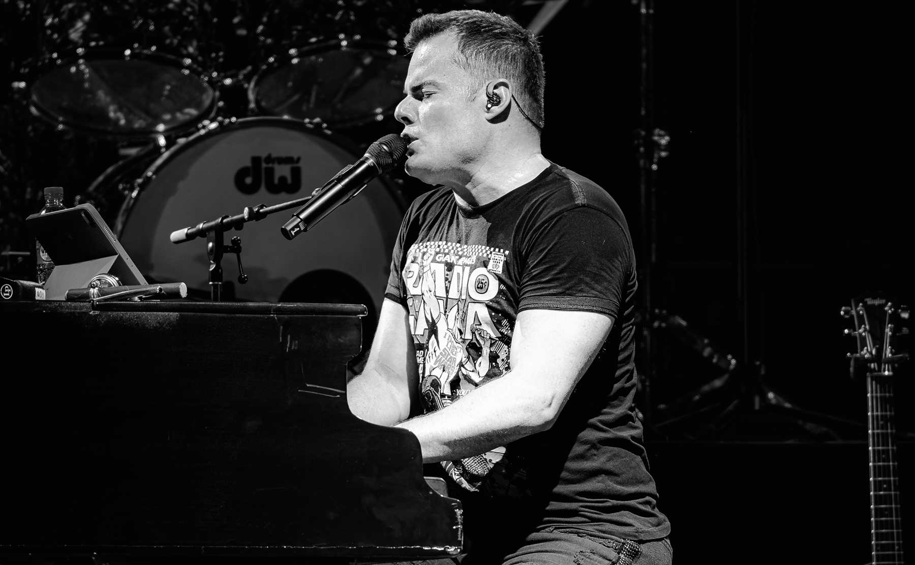 Marc Martel - One Vision of Queen