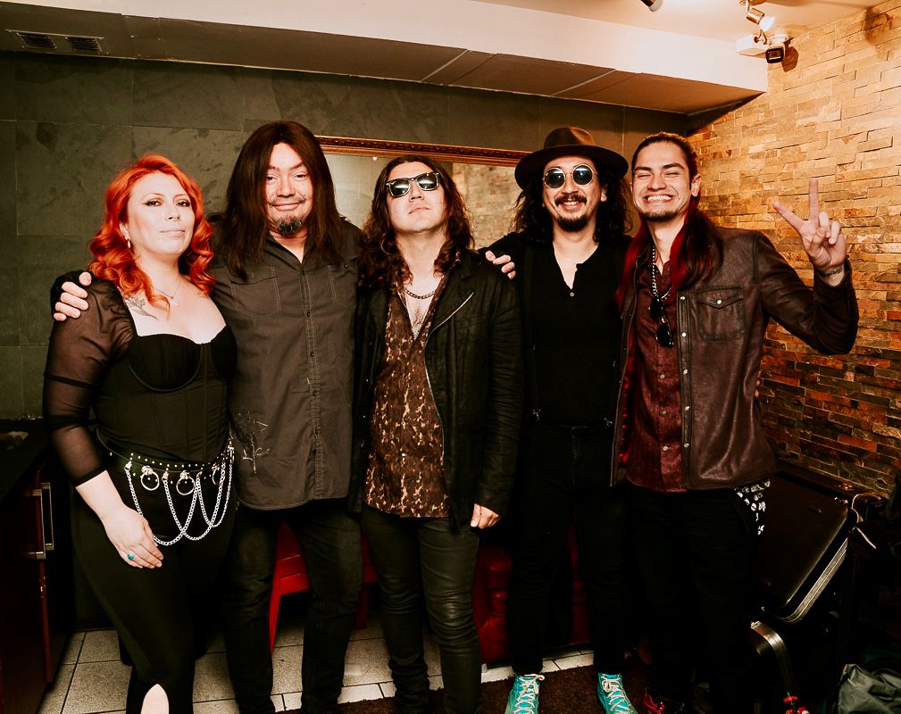 Queenmilk y Beso Lésbico compartirán escenario en Bar de René