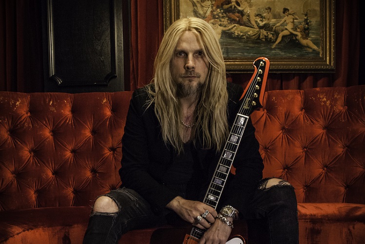 Elegant Weapons: Un nuevo asalto