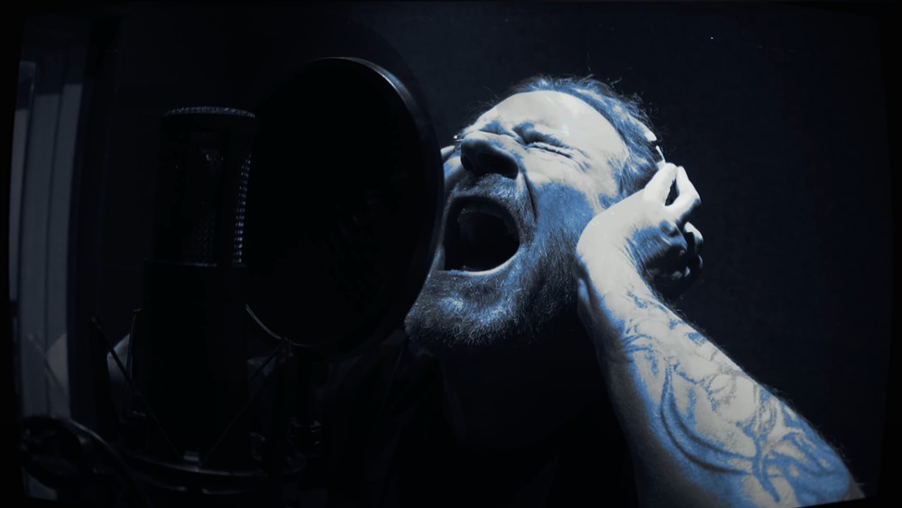 Video: Hidalgo lanza cover junto a Anton Reisenegger