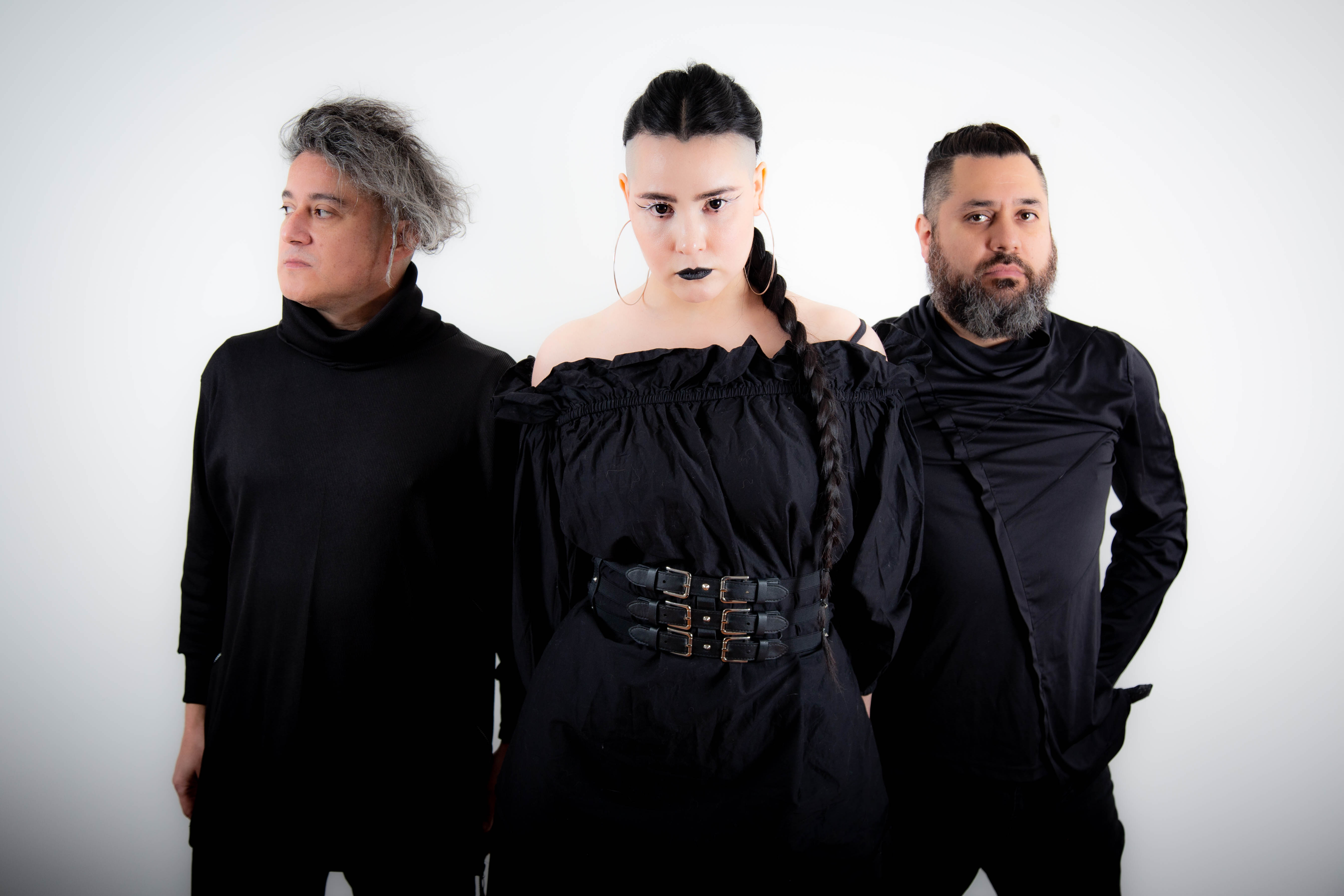 Binzatina: trascendiendo la realidad con trip goth