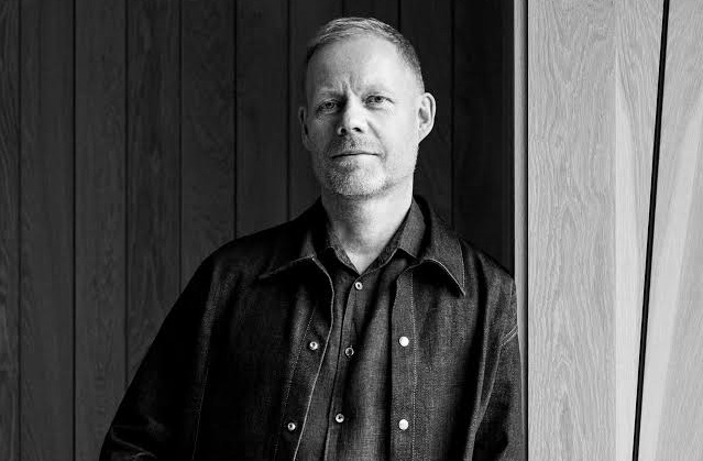 Max Richter comparte los detalles de su nuevo disco ''While The Flood Rages''