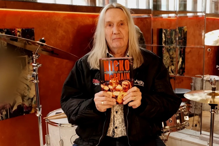 Nicko McBrain publicará su libro de memorias