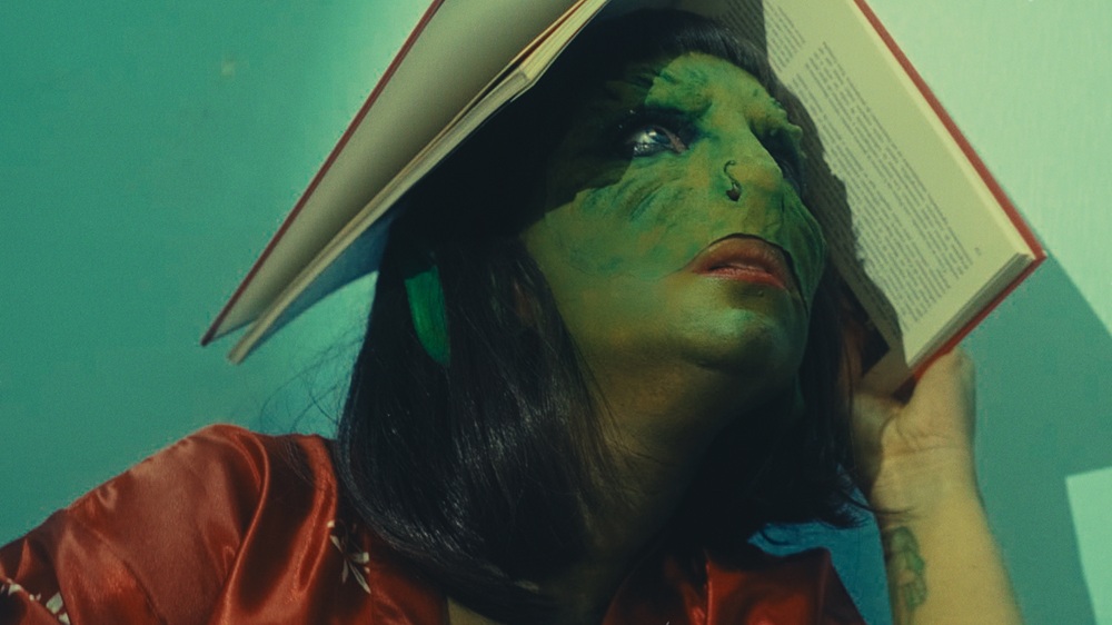 Chini.png presenta nuevo single: 'Manflorita'