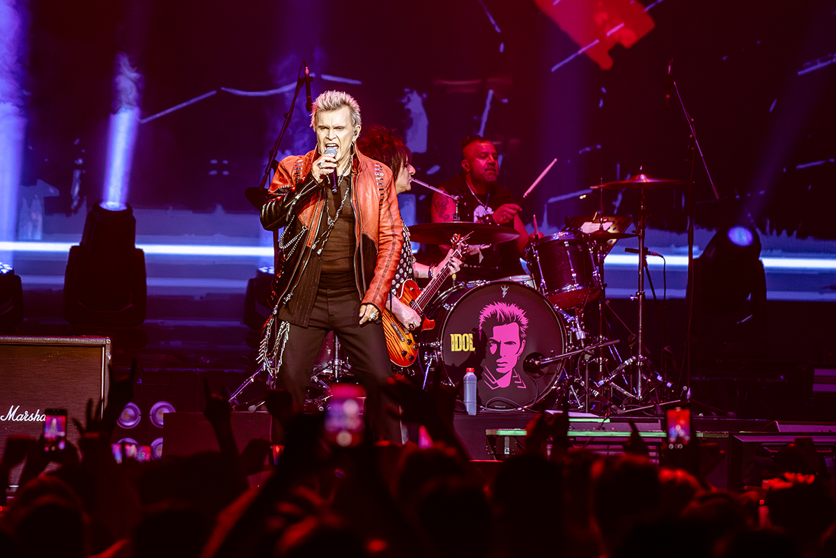 Billy Idol: Incombustible vigencia de un grito rebelde