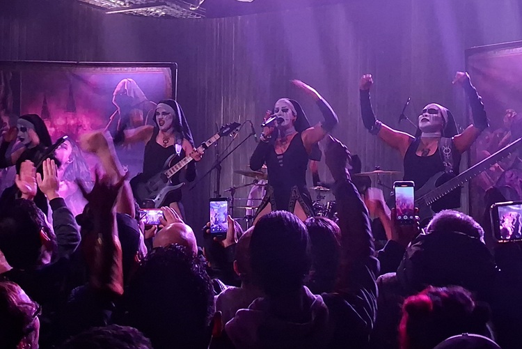 Dogma: Rock y placer de lo prohibido