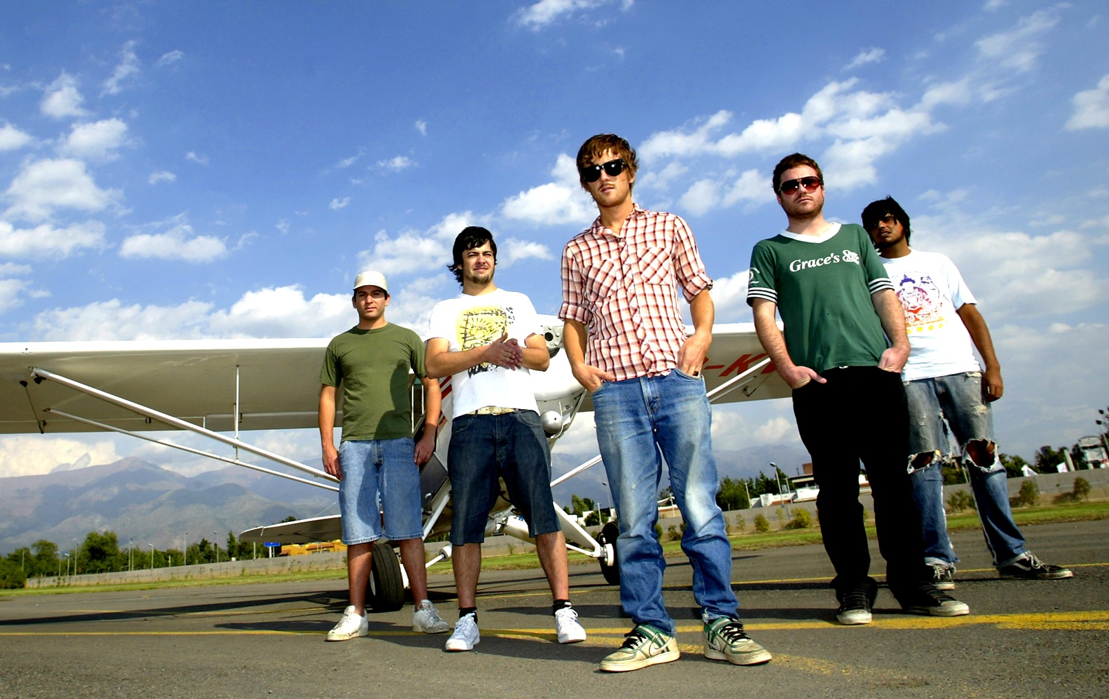 En el mismo lugar: Aeroplano anuncia su reunión