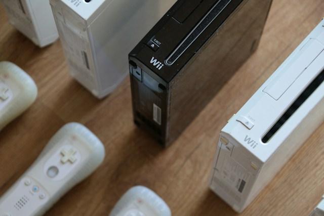 El caso Wii: ¿Cómo una consola menos potente llenó los living de instrumentos de plástico''