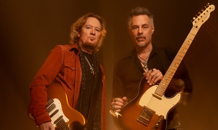 Adrian Smith y Richie Kotzen llegarán juntos a Chile el 19 de abril