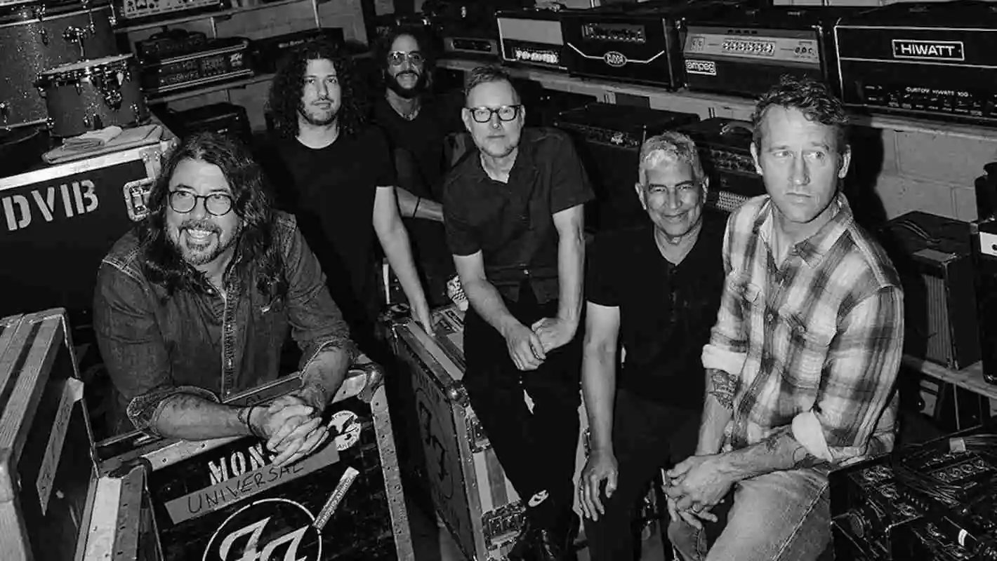Foo Fighters sorprende con nuevo EP en vivo