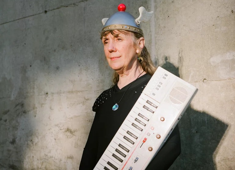 21 de noviembre: The Space Lady llega a Chile